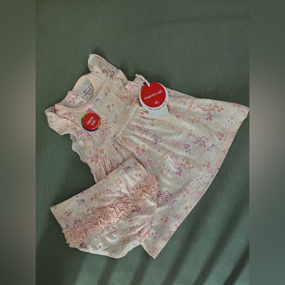 Magnetic Modal Dress